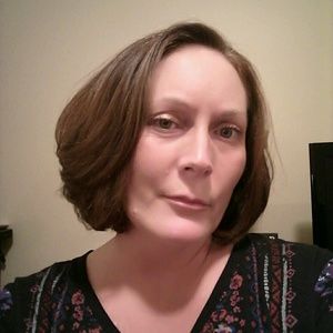 Meet your Posher, Angie